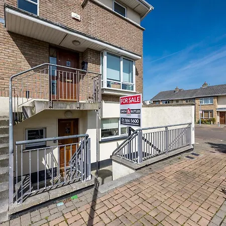 Apartmán Cosy 2-bedroom Near Airport *